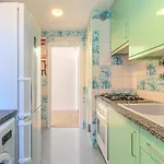 Bright & Inviting 2-bedroom Apt, Marina 阿尔布费拉