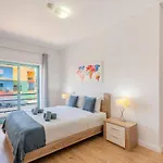 Bright & Inviting 2-bedroom Apt, Marina * البوفيرا