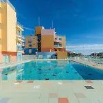 Bright & Inviting 2-bedroom Apt, Marina Lägenhet Albufeira