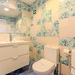 Lägenhet Bright & Inviting 2-bedroom Apt, Marina