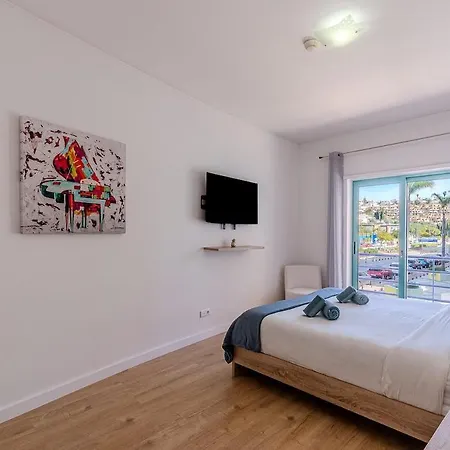 Bright & Inviting 2-bedroom Apt, Marina Albufeira