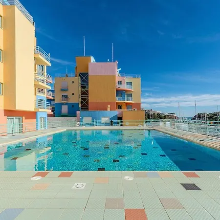 Bright & Inviting 2-bedroom Apt, Marina Apartamento Albufeira