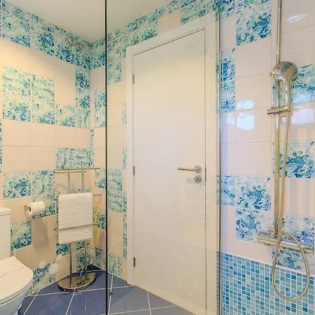 Bright & Inviting 2-bedroom Apt, Marina Διαμέρισμα *