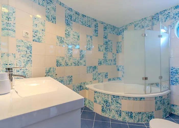 Bright & Inviting 2-bedroom Apt, Marina * Albufeira